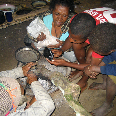 TBT-About_Section-Who_We_Serve-Families TBT-About_Section-Who_We_Serve-Families